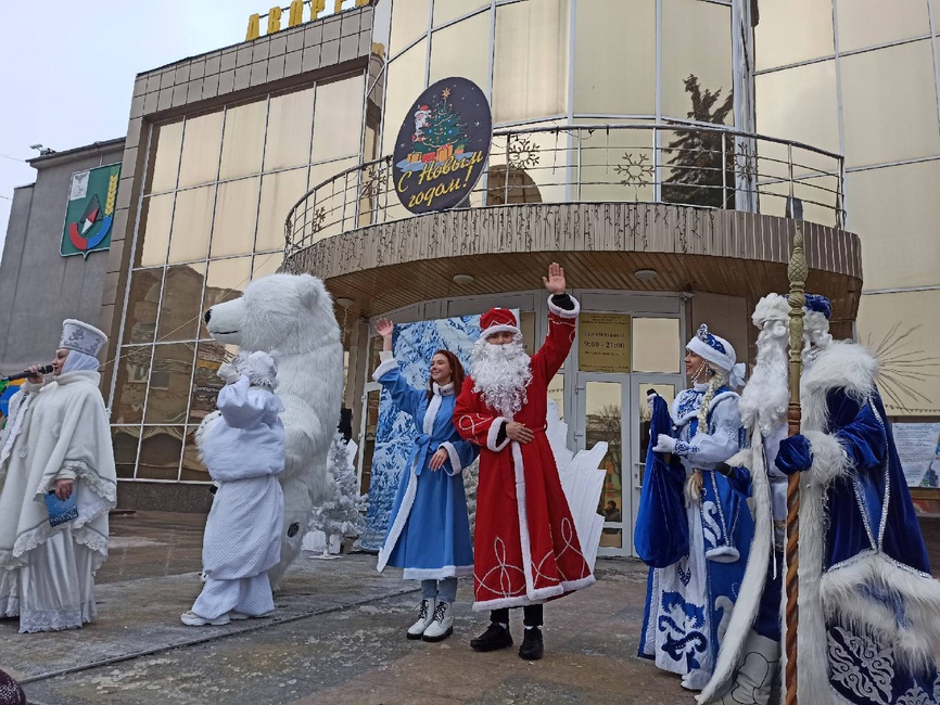 Парад Дедов Морозов 2020 Форум Губкин