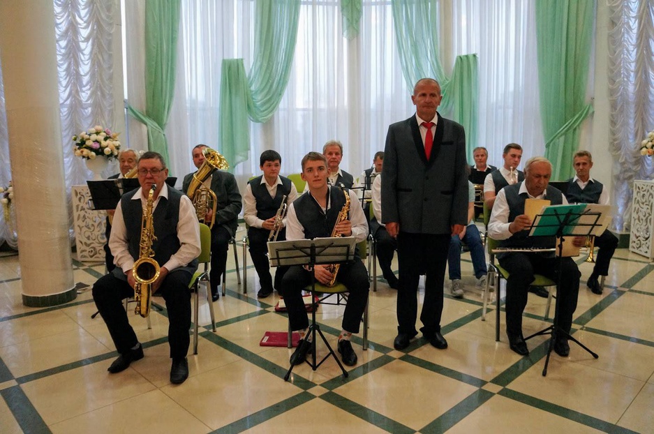 Духовой оркестр